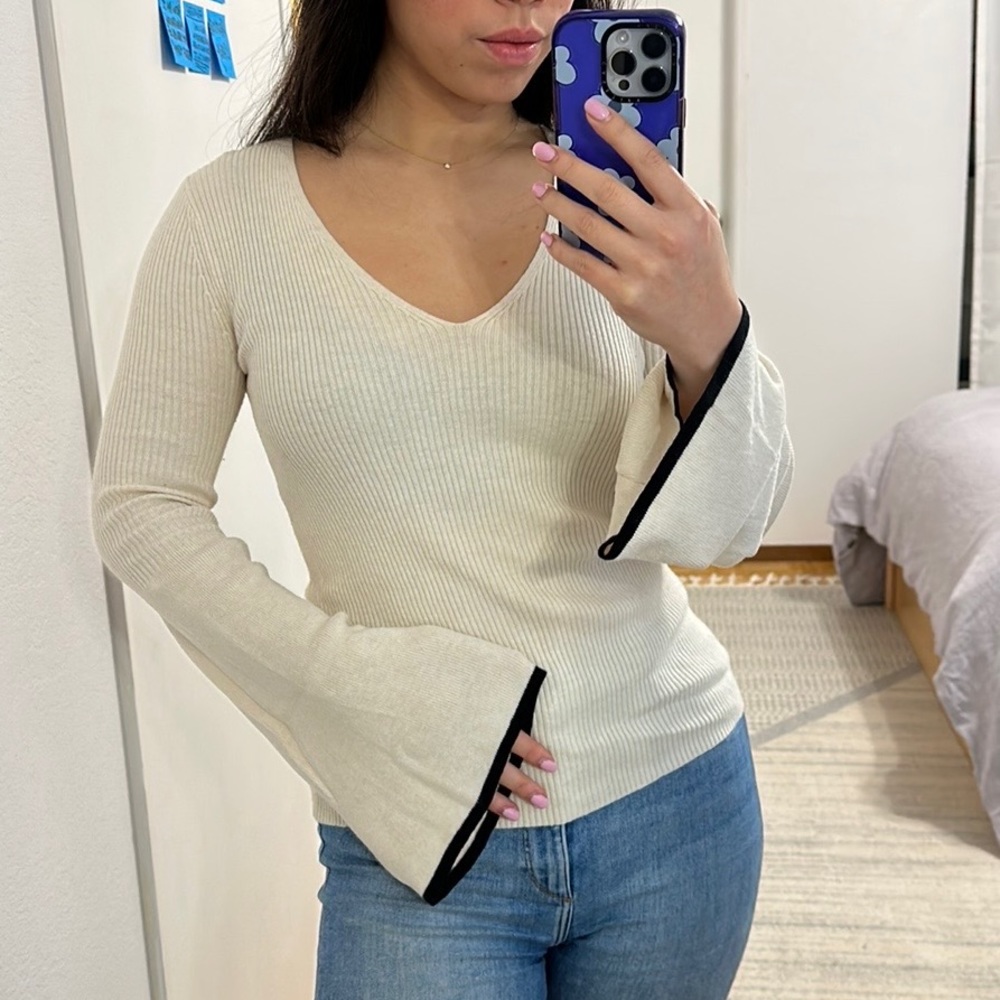 French connection cream bell sleeve sweater black piping